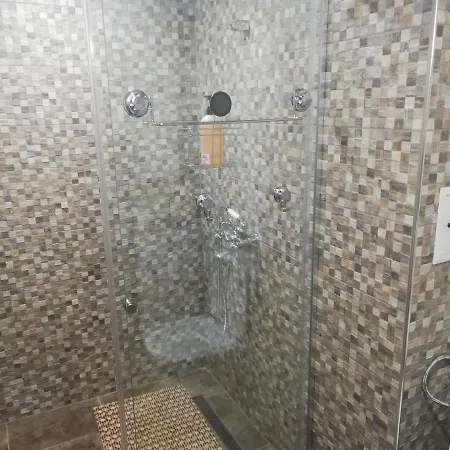 за гости во1 בורגאס