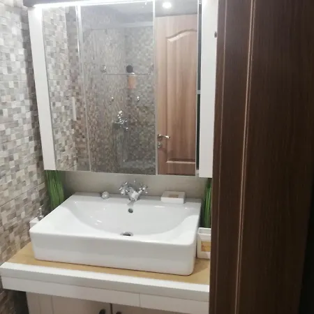 за гости во1 * בורגאס